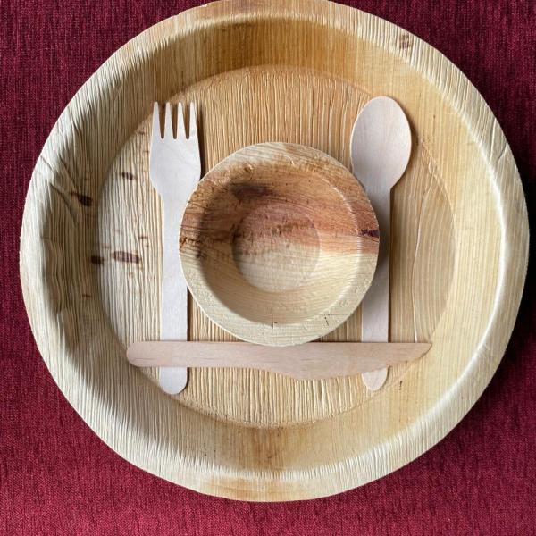 Eco-Friendly Tableware Set – Arecanut Leaf Plate with Wooden Cutlery (5-Piece Set)