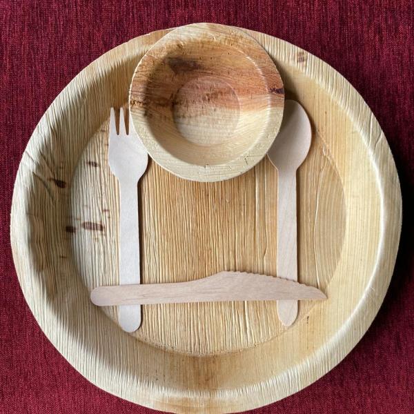 Eco-Friendly Tableware Set – Arecanut Leaf Plate with Wooden Cutlery (5-Piece Set)