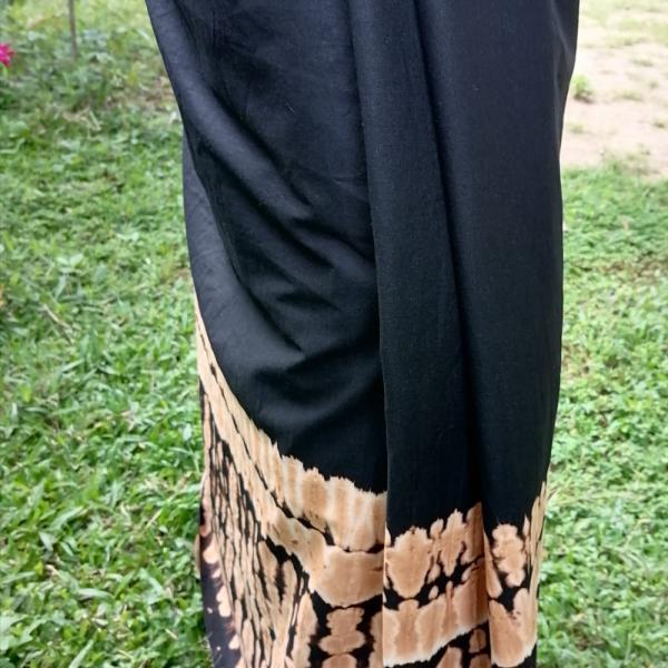 Coloric Handmade Reverse Tie & Dye Batik Cotton Sarong