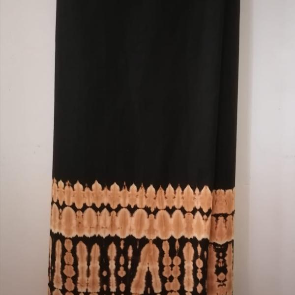 Coloric Handmade Reverse Tie & Dye Batik Cotton Sarong