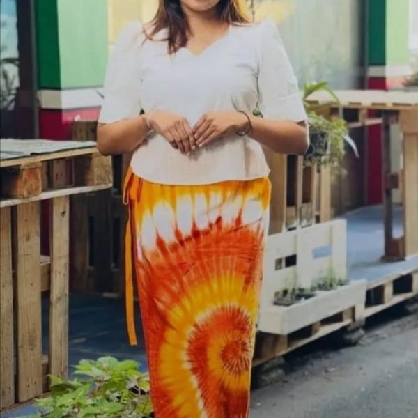 Handmade Spiral Tie & Dye Batik Sarong – 100% Cotton