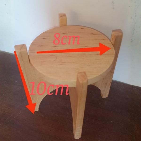 Elegant Pine Wood Pot Stand – Lightweight & Durable (100g)