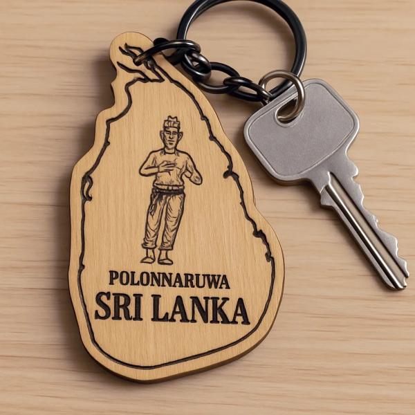 Polonnaruwa – King Parakramabahu Wooden Keytag (Laser Engraved)