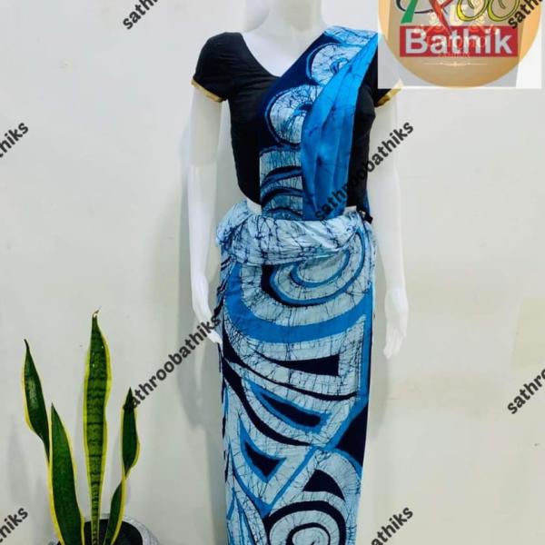 Sathroo Bathiks – Sri Lankan Handmade Three-Colour Batik Saree with Jacket Piece